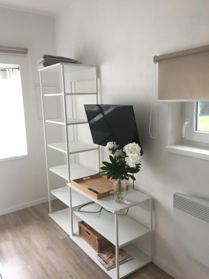 Studiovy Apartman V Zahrade Police nad Metuji Exterior photo
